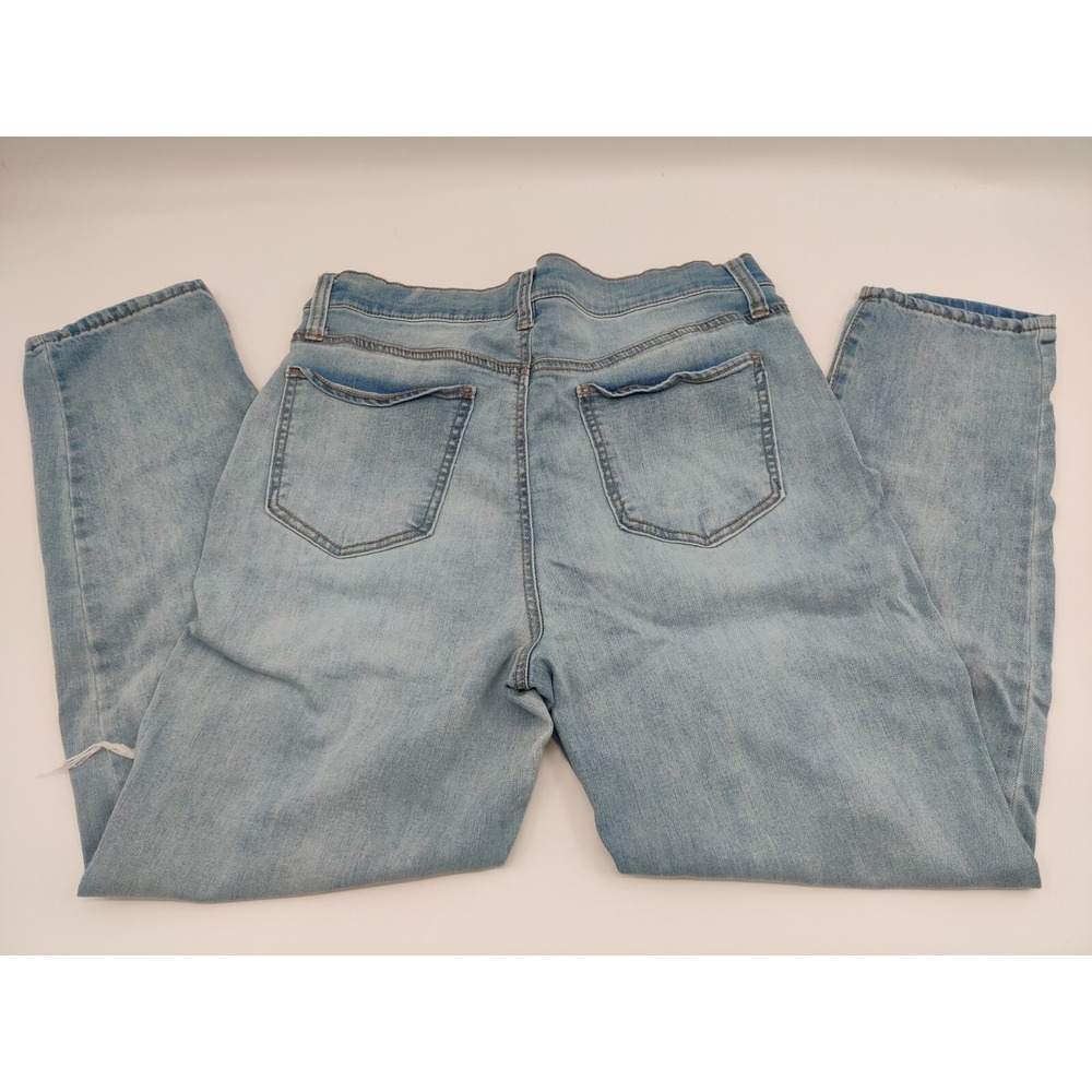 SO‎ High Rise Mom Jeans Light Wash Blue Tapered Leg Denim Size 15/32W - Picture 2 of 11